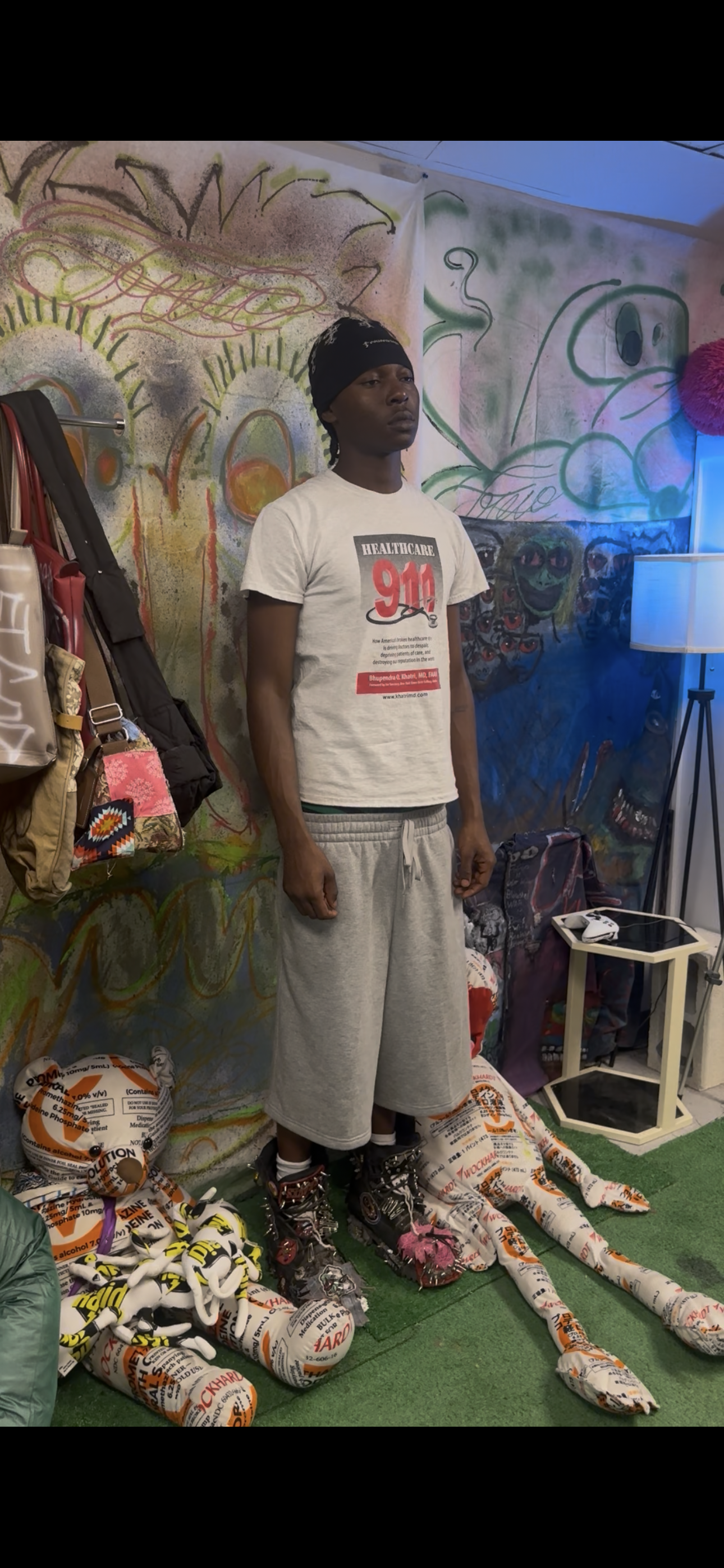 Ethereal Script 3/4 Shorts Heather Gray